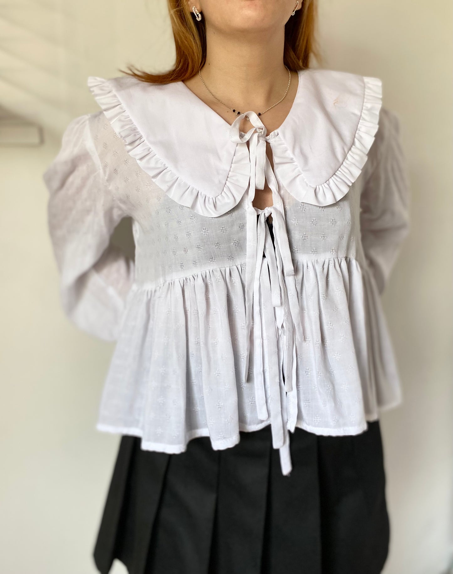 Blusa Cuello Bobo Blanca (pre order)